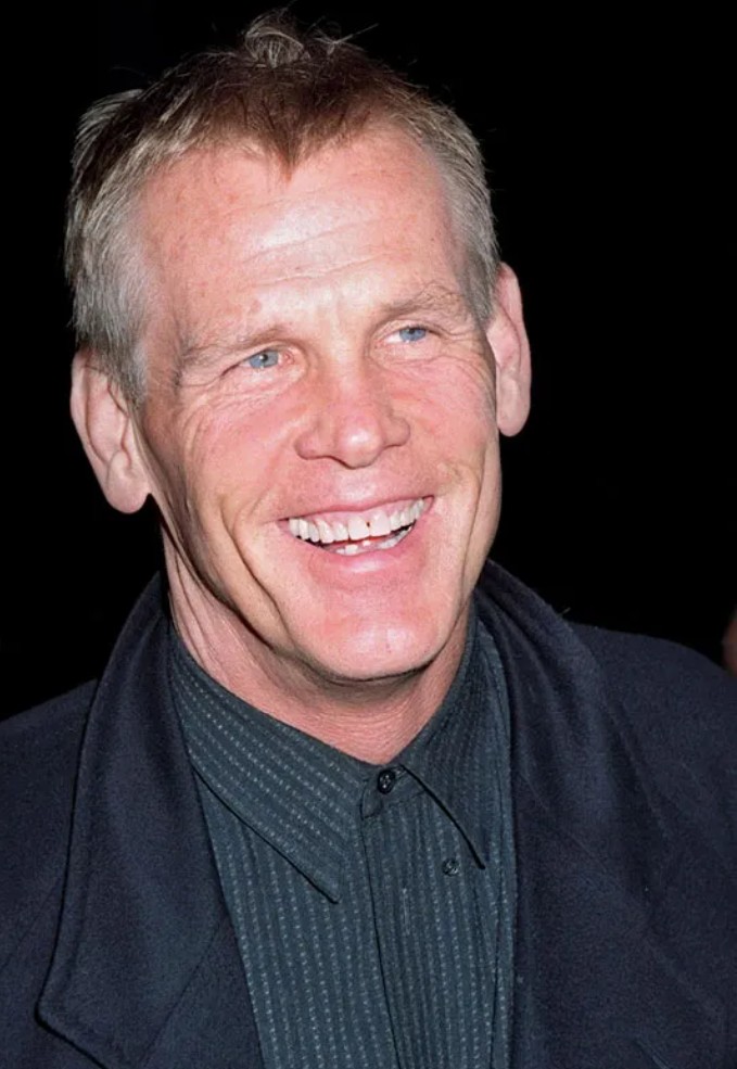 Nick Nolte, doublé en version française par Michel Vigné